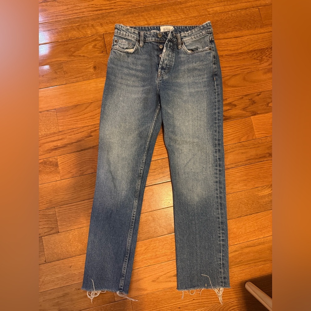 Zara Blue Straight Jeans with Vintage Wash
